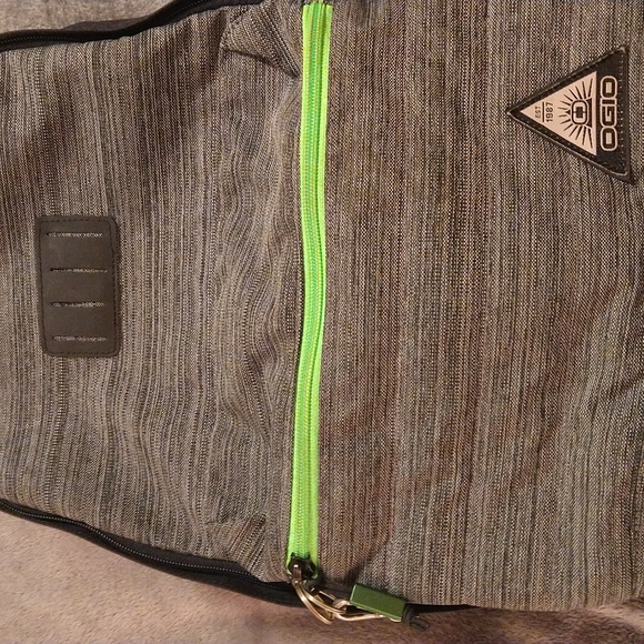 Ogio Backpack - Picture 3 of 7